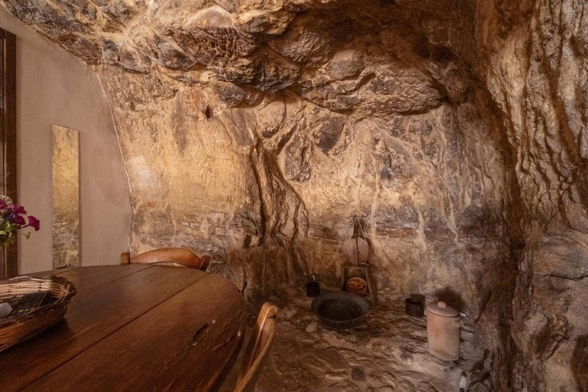 Si-Moutique, Le Case-Grotte Degli Avi 2 Модика Экстерьер фото